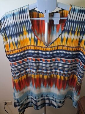 Vibrant Multicolor V-Neck Women’s Top